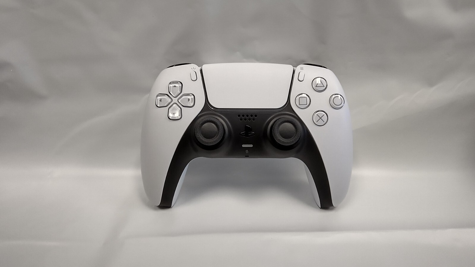 Sony unveils groundbreaking patent showcasing potential PS6 controller.